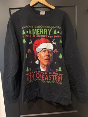 Black Graphic Crewneck Holiday Sweater - 'Merry' Design